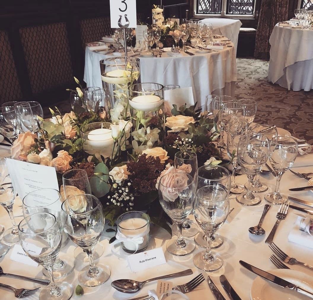 Tablescape, wedding flowers by Dancing Orchid, North London florist